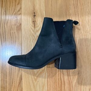 Tom’s Evelyn Short Heel Ankle Boots - Black